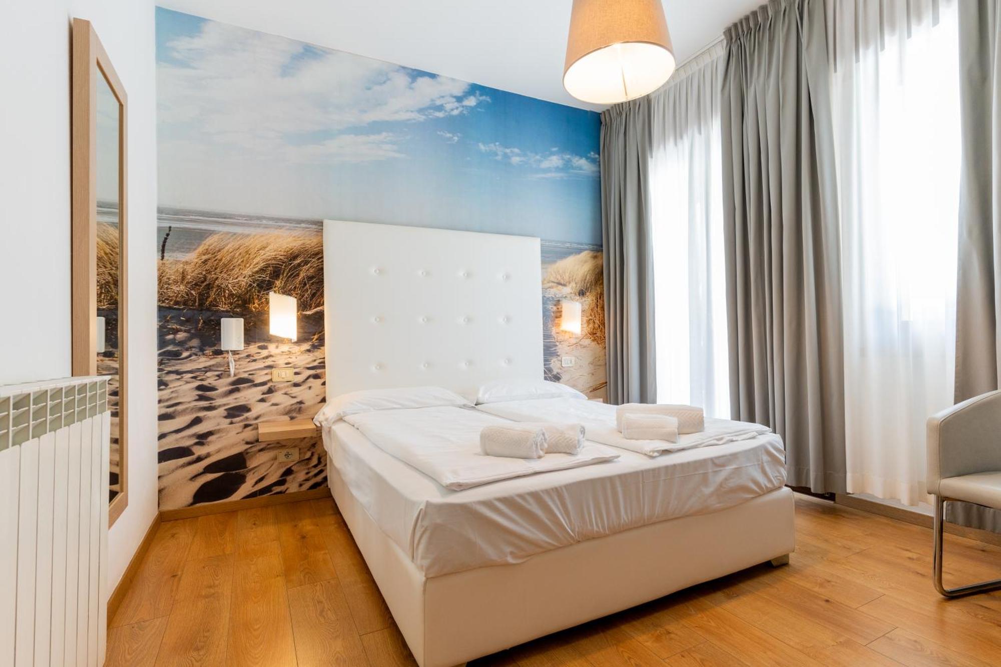 Hotel Regina Caorle Luaran gambar